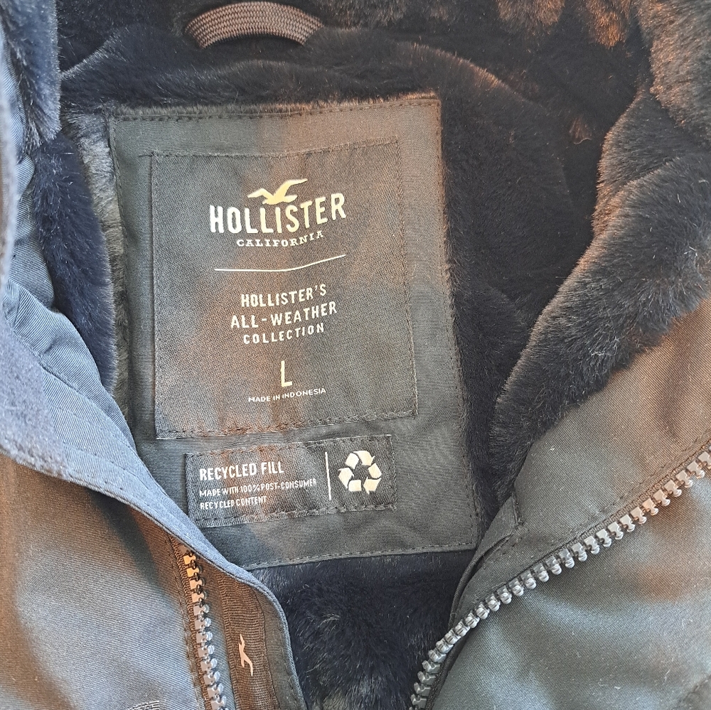 Hollister Black Faux Fur-Lined Jacket Size L